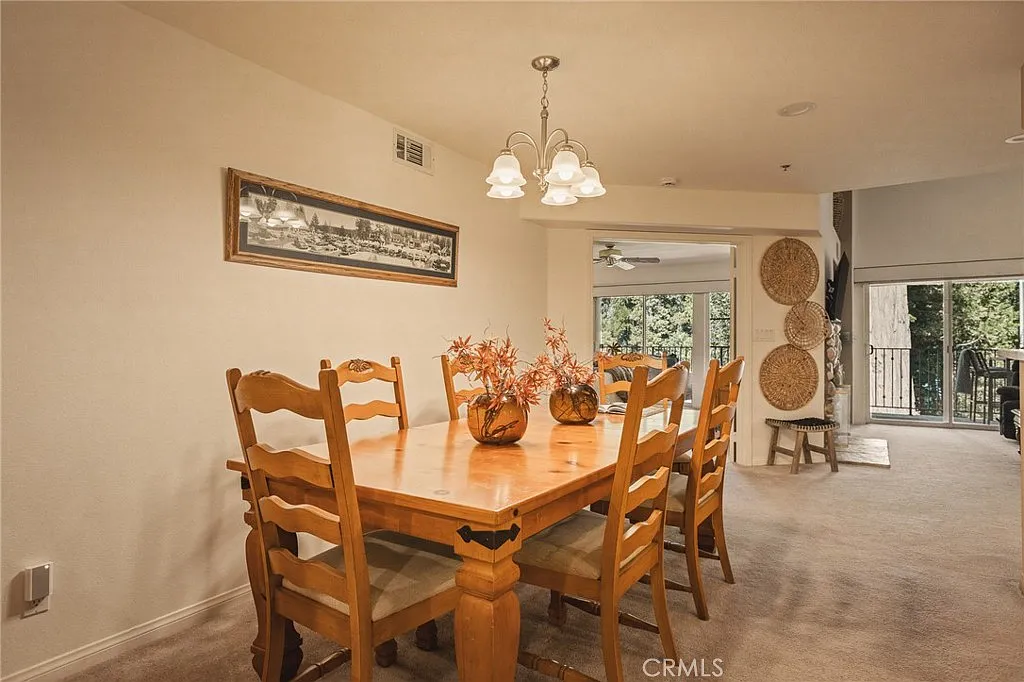 306 Villa Way — Kitchen and dining area