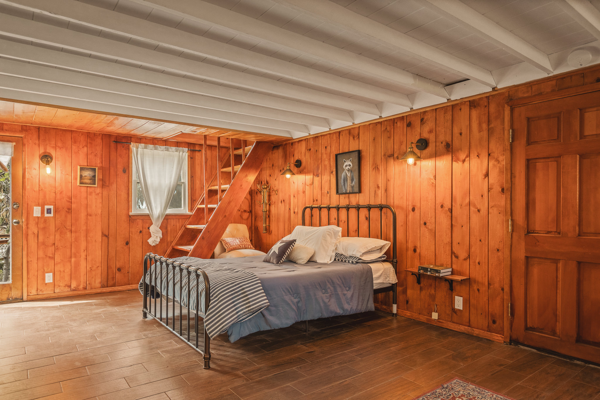 2643 Soutar Drive — Lower-level bedroom